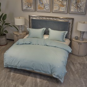 Bombažno-satenasta PREMIUM vezena posteljnina Svilanit Sarah Blue