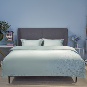 Bombažno-satenasta PREMIUM vezena posteljnina Svilanit Nora